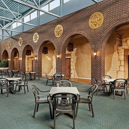 Hotel Ramada By Wyndham Fredericton Exteriér fotografie
