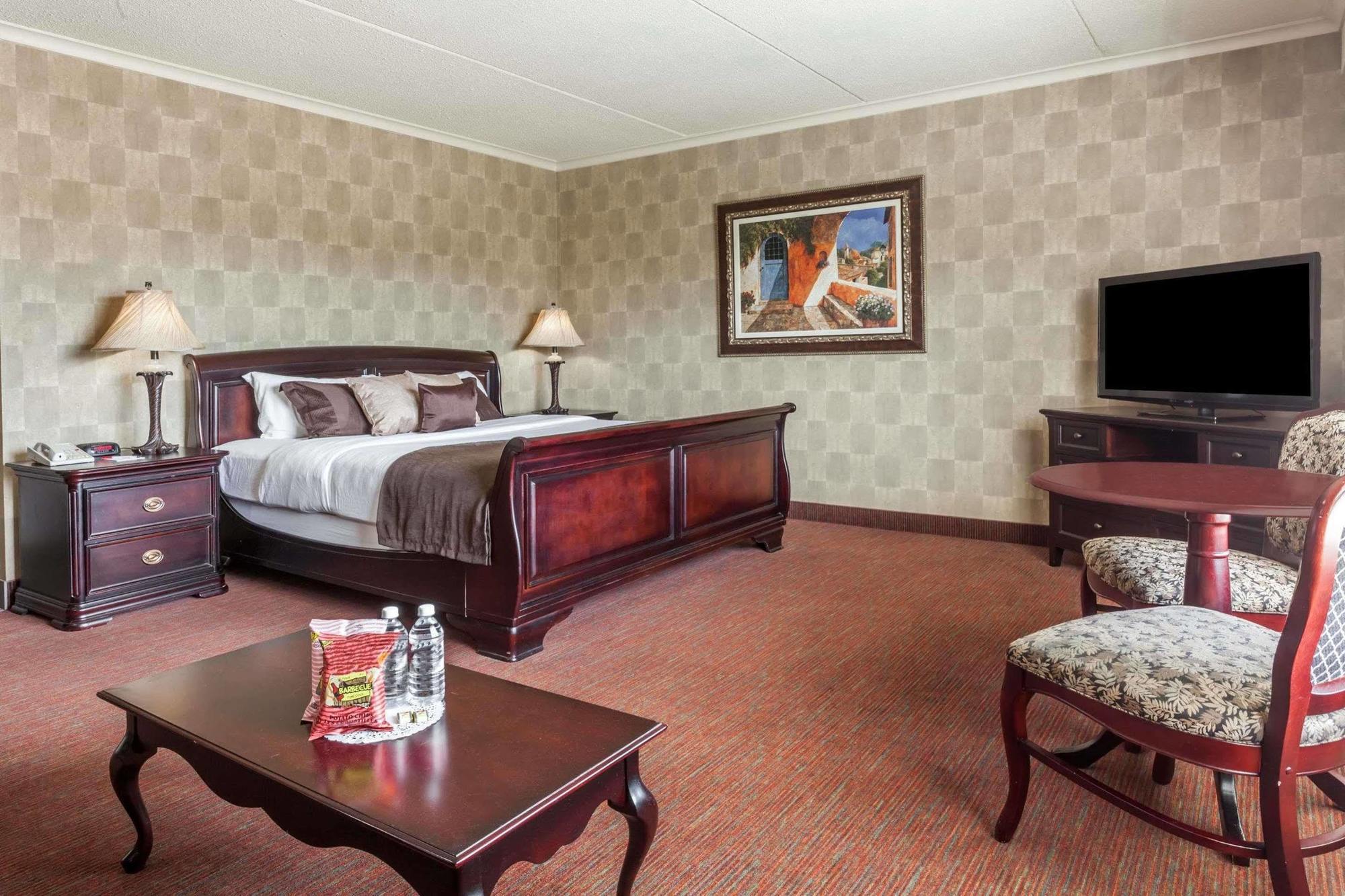 Hotel Ramada By Wyndham Fredericton Exteriér fotografie
